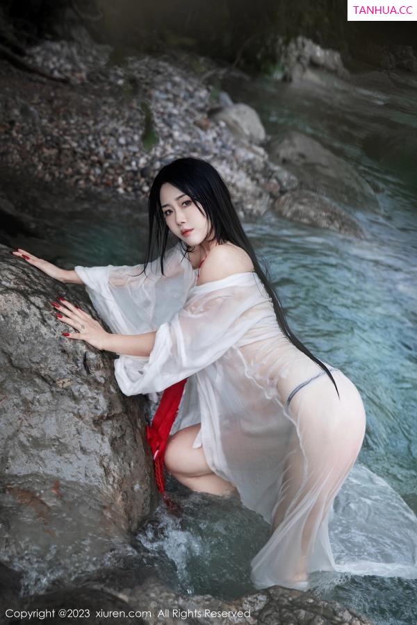  [XiuRen]高清写真图 2023.08.28 No.7295 严利娅Yuliya 妲己美臀第63张图片
